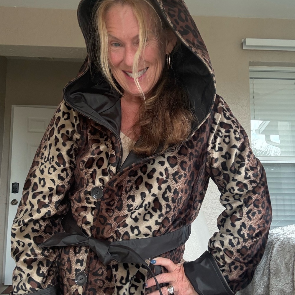 Ameri Mode Reversible Rain Jacket And Animal Prin… - image 3